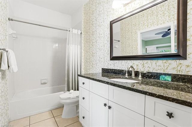 140 Palm ST 207, Marco Island, FL 34145