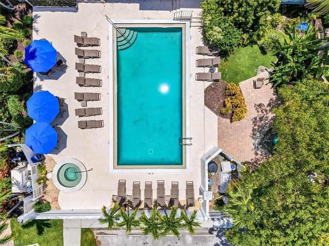 140 Palm ST 207, Marco Island, FL 34145