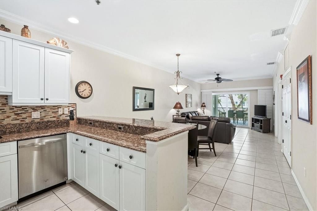 140 Palm ST 207, MARCO ISLAND, FL 34145 — photo 2