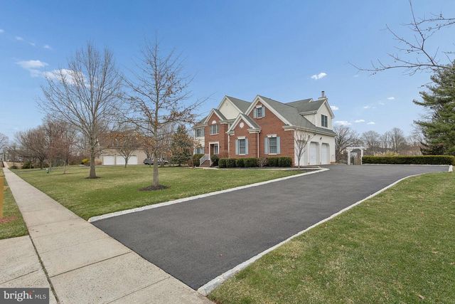 11 PETRIK FARM RD, Hillsborough, NJ 08844