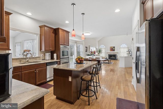 11 PETRIK FARM RD, Hillsborough, NJ 08844