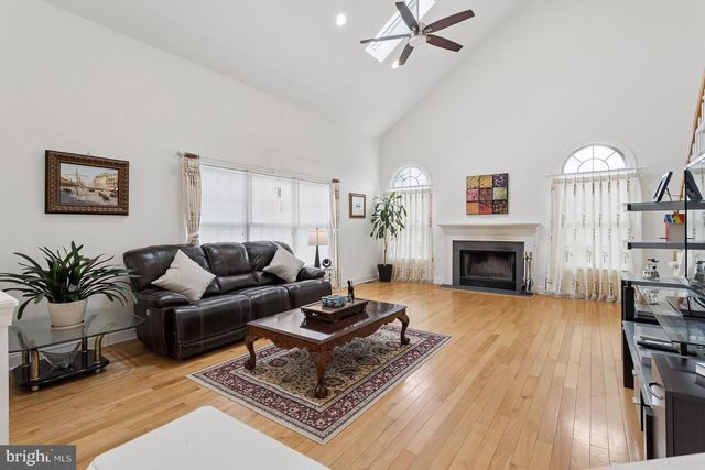 11 PETRIK FARM RD, Hillsborough, NJ 08844