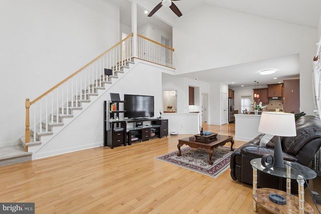 11 PETRIK FARM RD, Hillsborough, NJ 08844