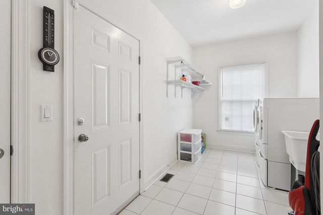 11 PETRIK FARM RD, Hillsborough, NJ 08844