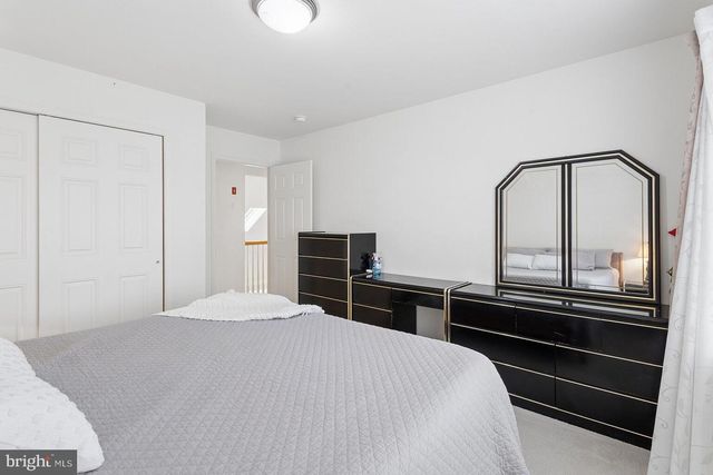 11 PETRIK FARM RD, Hillsborough, NJ 08844