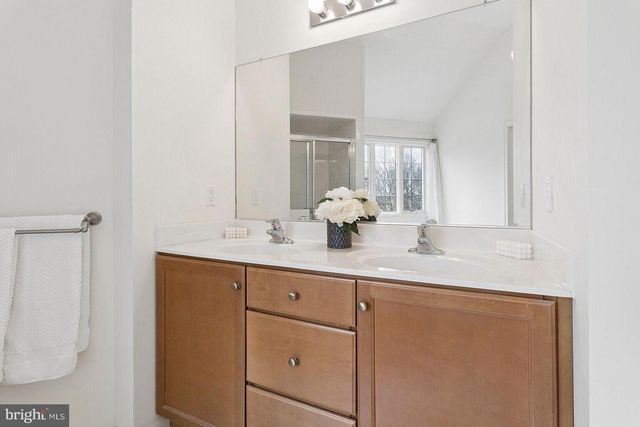 11 PETRIK FARM RD, Hillsborough, NJ 08844