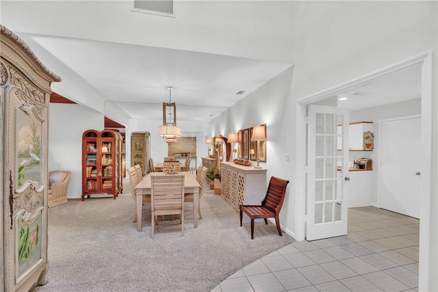 120 Chinaberry Lane 15, Vero Beach, FL 32963