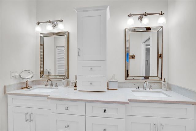 120 Chinaberry Lane 15, Vero Beach, FL 32963
