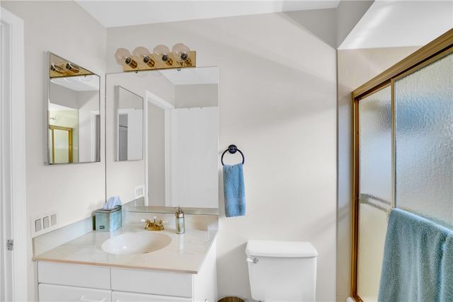 120 Chinaberry Lane 15, Vero Beach, FL 32963