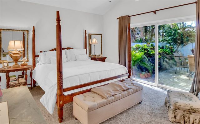 120 Chinaberry Lane 15, Vero Beach, FL 32963