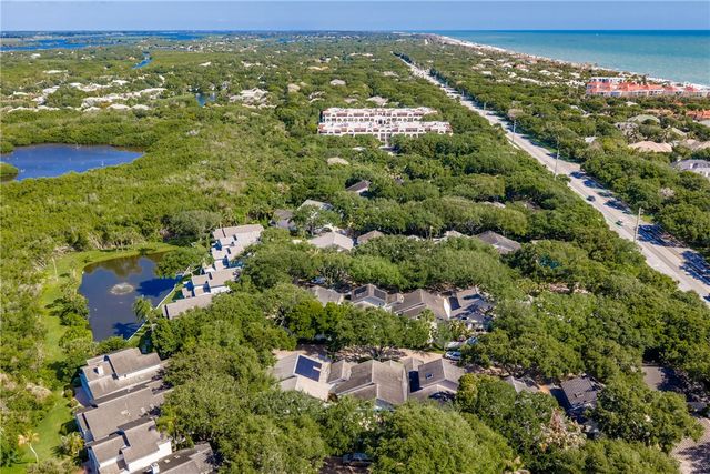120 Chinaberry Lane 15, Vero Beach, FL 32963