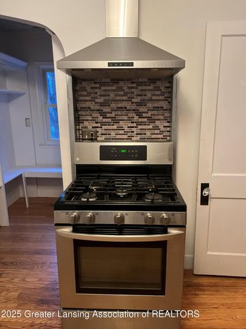 2201 Bertha Street, Holt, MI 48842