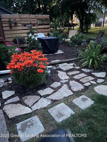 2201 Bertha Street, Holt, MI 48842