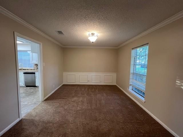 223 Wedgewood Street, Lake Jackson, TX 77566