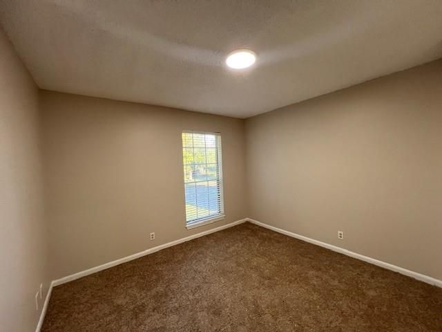 223 Wedgewood Street, Lake Jackson, TX 77566