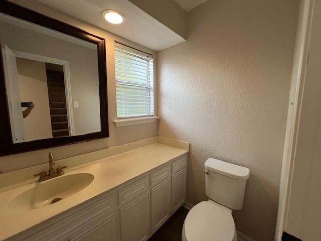 223 Wedgewood Street, Lake Jackson, TX 77566