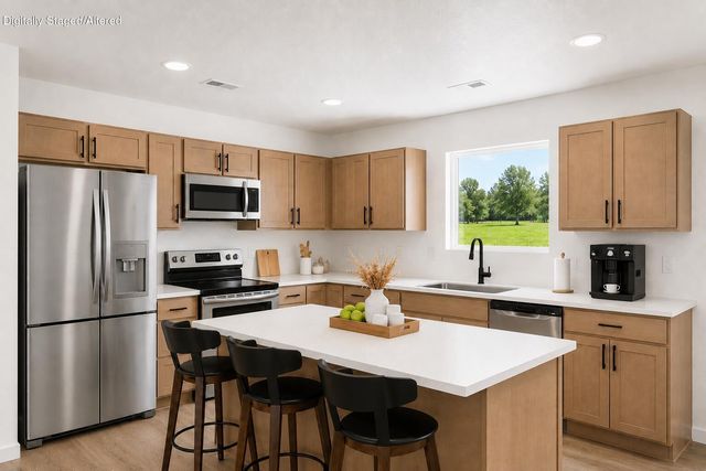 1011 W Madison Drive, Rogersville, MO 65742