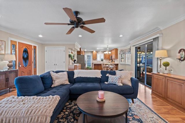 260 Donald Drive, Hollister, CA 95023