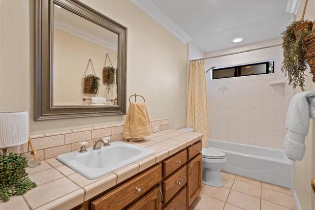 260 Donald Drive, Hollister, CA 95023