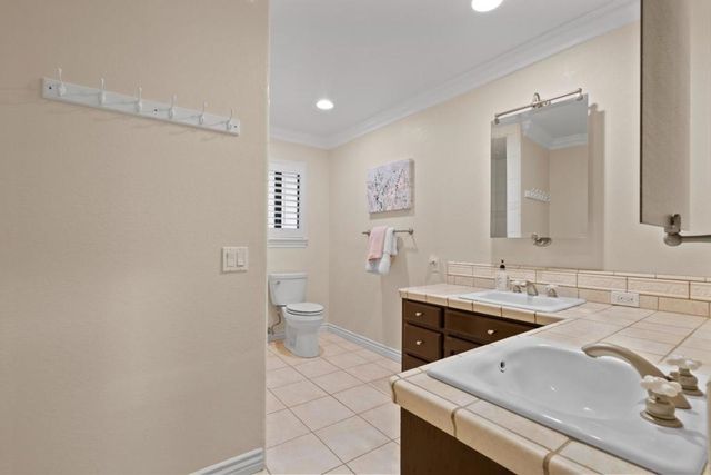 260 Donald Drive, Hollister, CA 95023