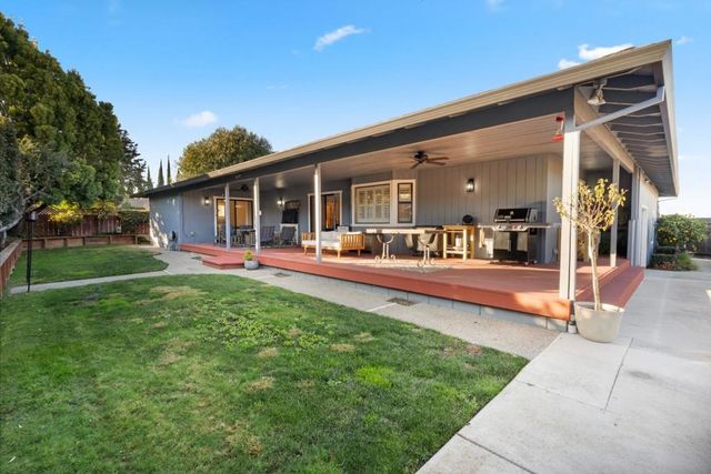 260 Donald Drive, Hollister, CA 95023