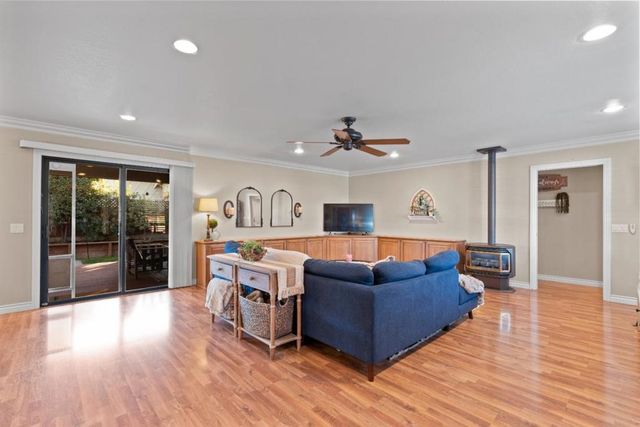 260 Donald Drive, Hollister, CA 95023