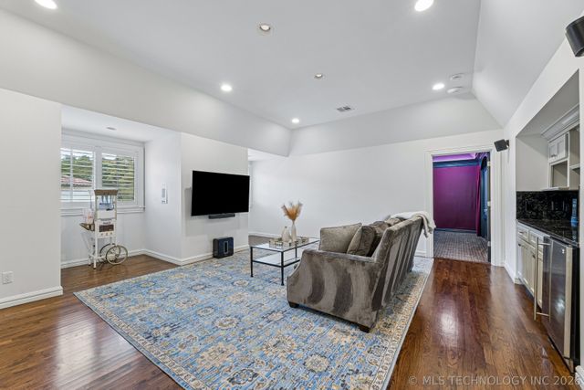 10805 S Marion Avenue, Tulsa, OK 74137
