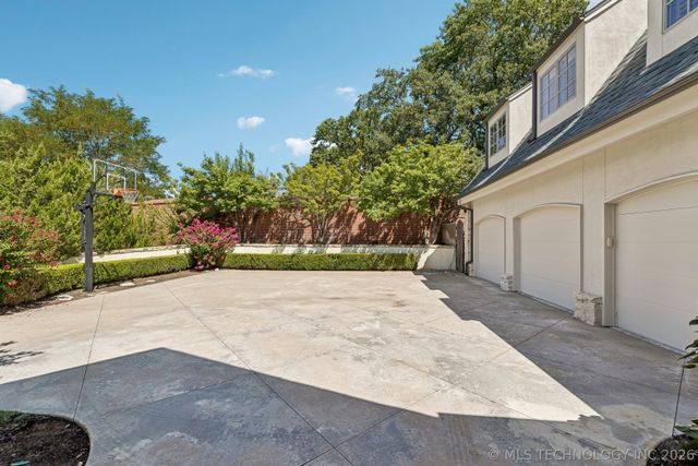 10805 S Marion Avenue, Tulsa, OK 74137