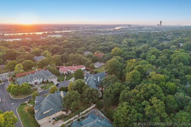 10805 S Marion Avenue, Tulsa, OK 74137