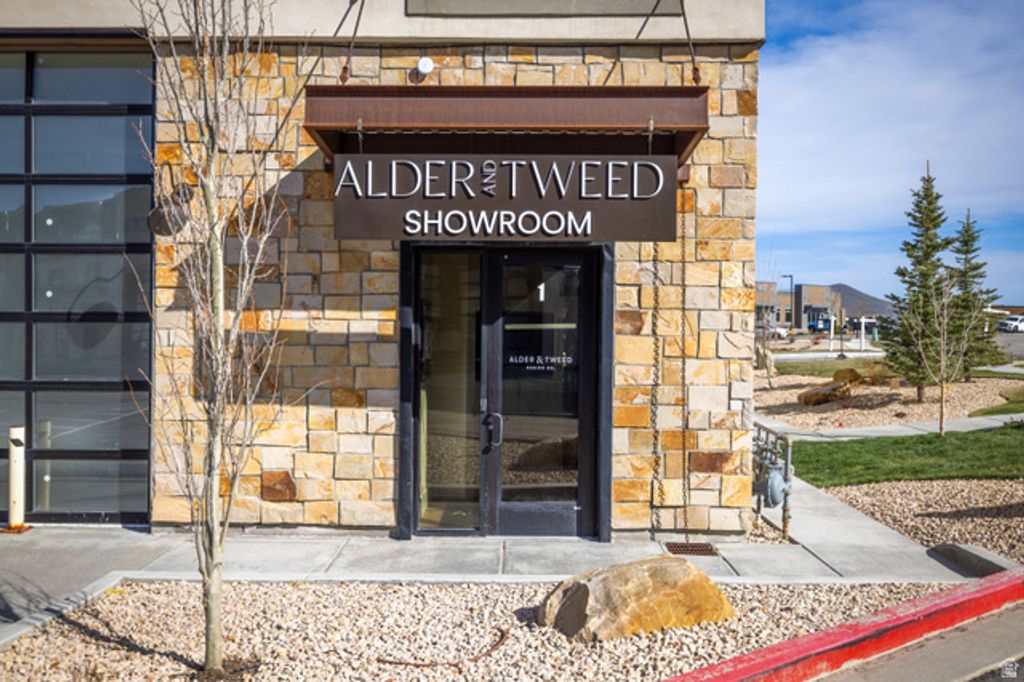 4554 FORESTDALE DR #A-1, Snyderville, UT 84098 — exterior