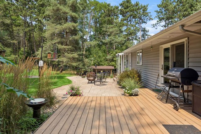98 Quality Avenue N, Lakeland, MN 55043