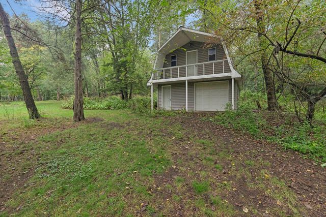 98 Quality Avenue N, Lakeland, MN 55043