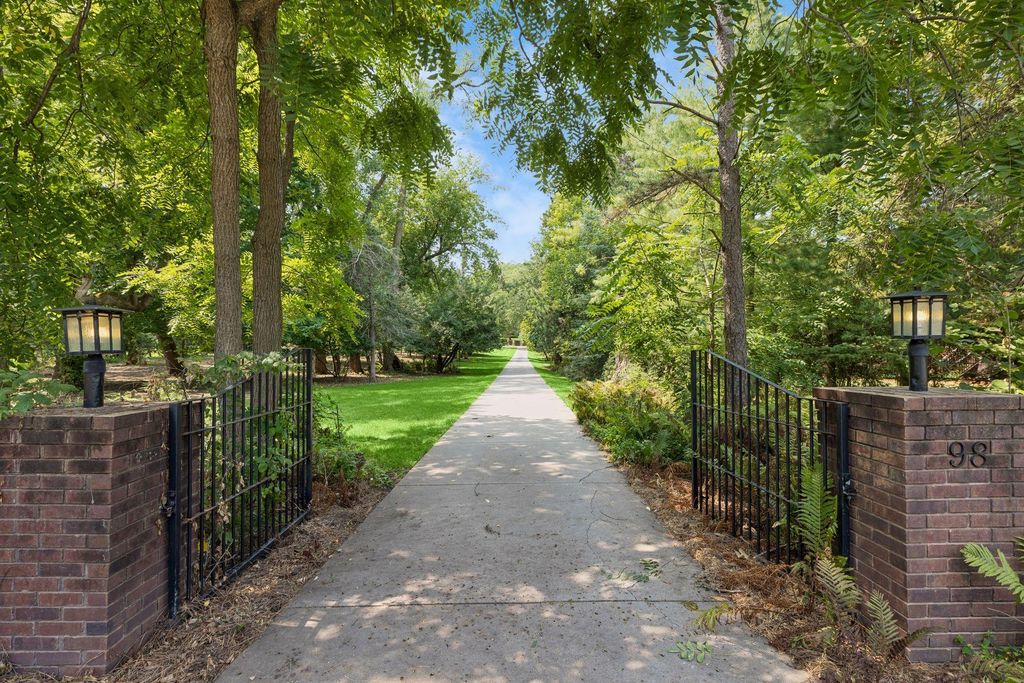 98 Quality Avenue N, Lakeland, MN 55043 — exterior
