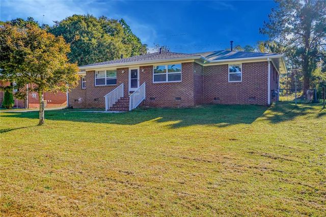 2877 Whispering Hills Drive, Atlanta, GA 30341