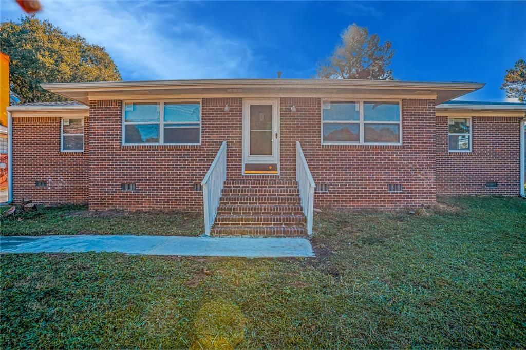 2877 Whispering Hills Drive, Atlanta, GA 30341
