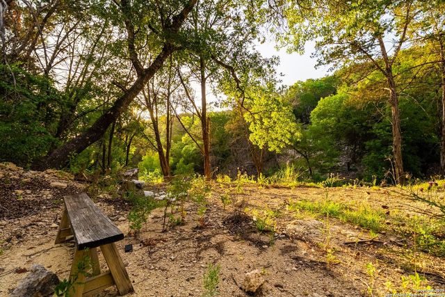 165 Trent Rd S, Kerrville, TX 78028