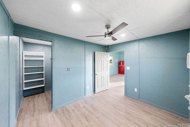 165 Trent Rd S, Kerrville, TX 78028