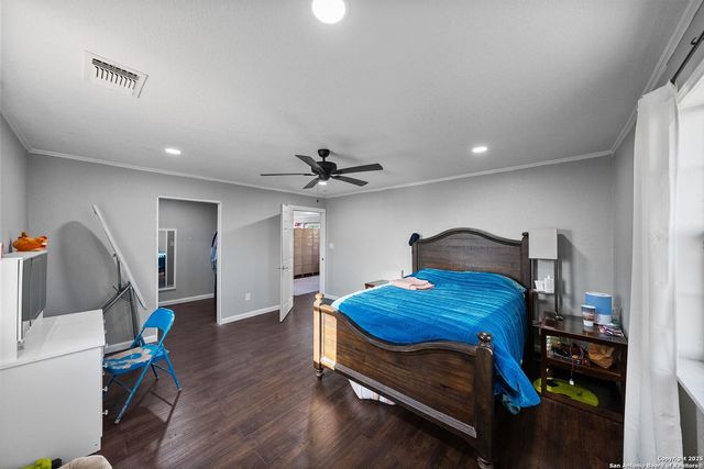 165 Trent Rd S, Kerrville, TX 78028