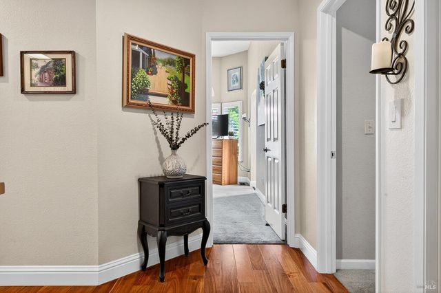 8536 Planetree Dr, Windsor, CA 95492