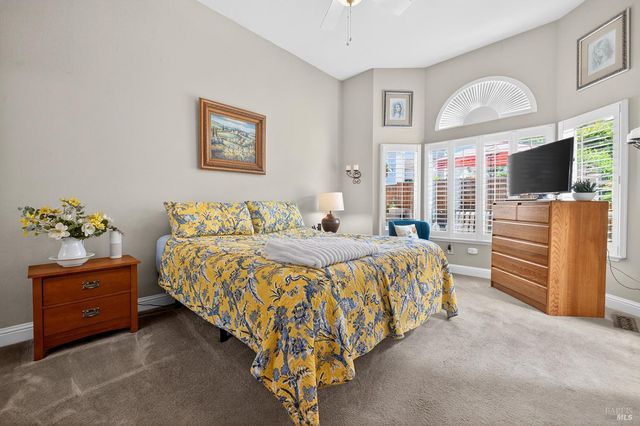 8536 Planetree Dr, Windsor, CA 95492