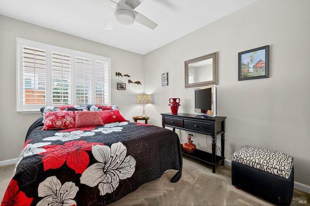 8536 Planetree Dr, Windsor, CA 95492