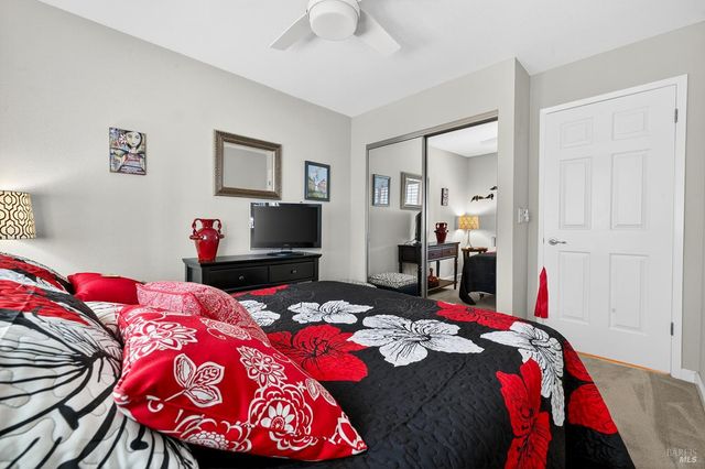 8536 Planetree Dr, Windsor, CA 95492