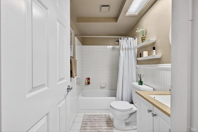 8536 Planetree Dr, Windsor, CA 95492