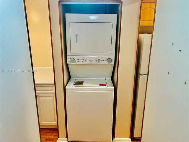 1021 Mockingbird Ln 215, Plantation, FL 33324