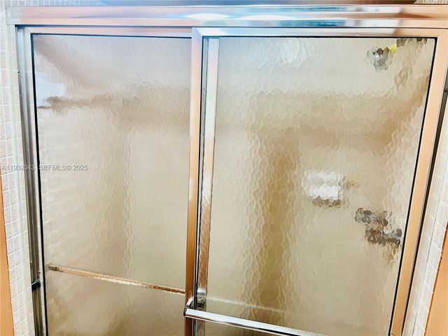 1021 Mockingbird Ln 215, Plantation, FL 33324