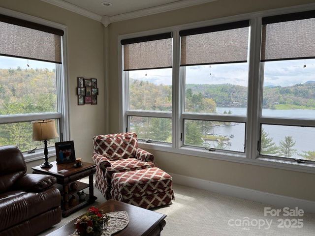 219 Raintree Drive, Hendersonville, NC 28791