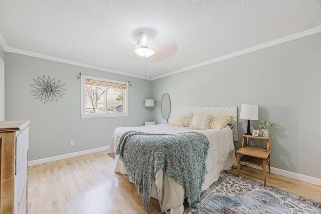 2202 15th Avenue S, Fargo, ND 58103