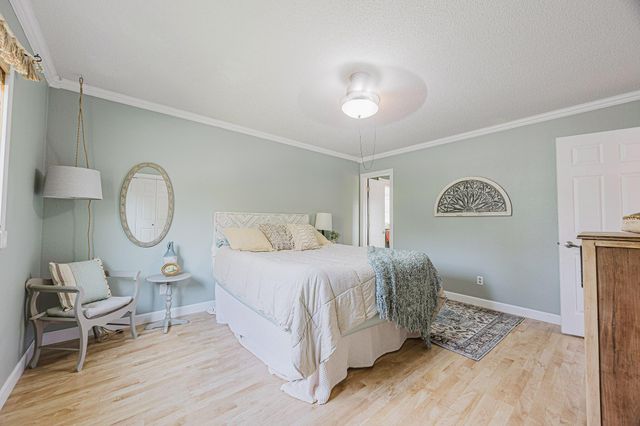 2202 15th Avenue S, Fargo, ND 58103