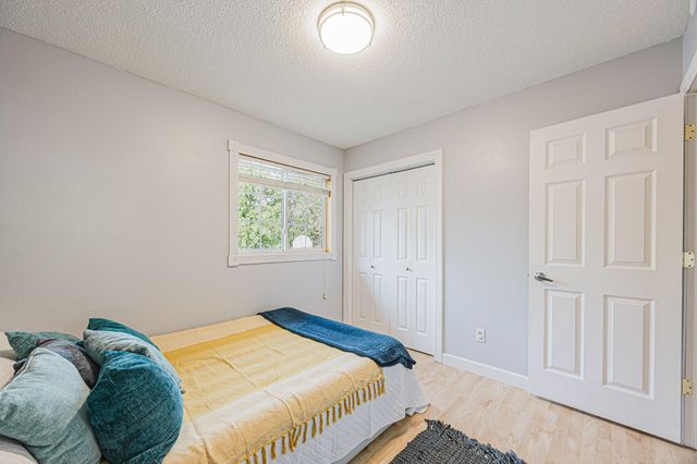 2202 15th Avenue S, Fargo, ND 58103