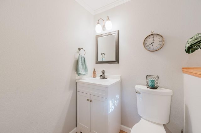 2202 15th Avenue S, Fargo, ND 58103